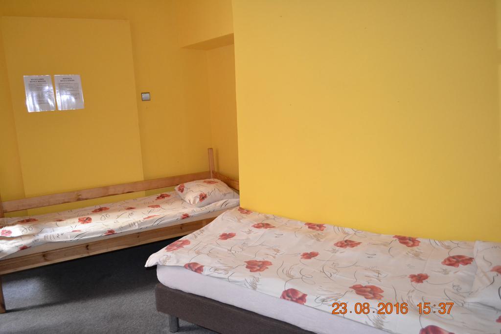 Honey Hostel Krakow Exterior photo